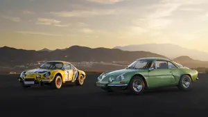 Alpine A110 neemt afscheid: drie iconische berlinettes op Rétromobile 2026