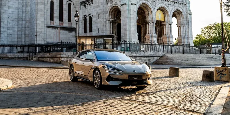 BYD Denza Z9 GT claimt langste range ter wereld: 1.036 km elektrisch