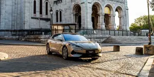 BYD Denza Z9 GT claimt langste range ter wereld: 1.036 km elektrisch