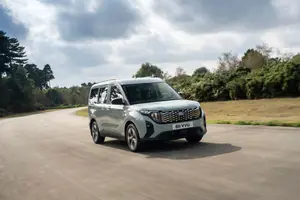 Ford E-Tourneo Courier en Tourneo Connect PHEV: ruimte vanaf € 39.032