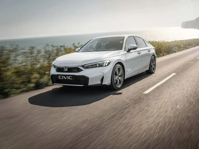 Honda Civic e:HEV facelift 2026: scherper design en verfijnd interieur