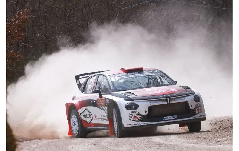 Lancia Ypsilon Rally2 zet serieuze stap op gravel tijdens Foligno-test