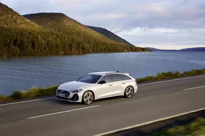 Audi A5 e-hybrid quattro design exterieur 2026