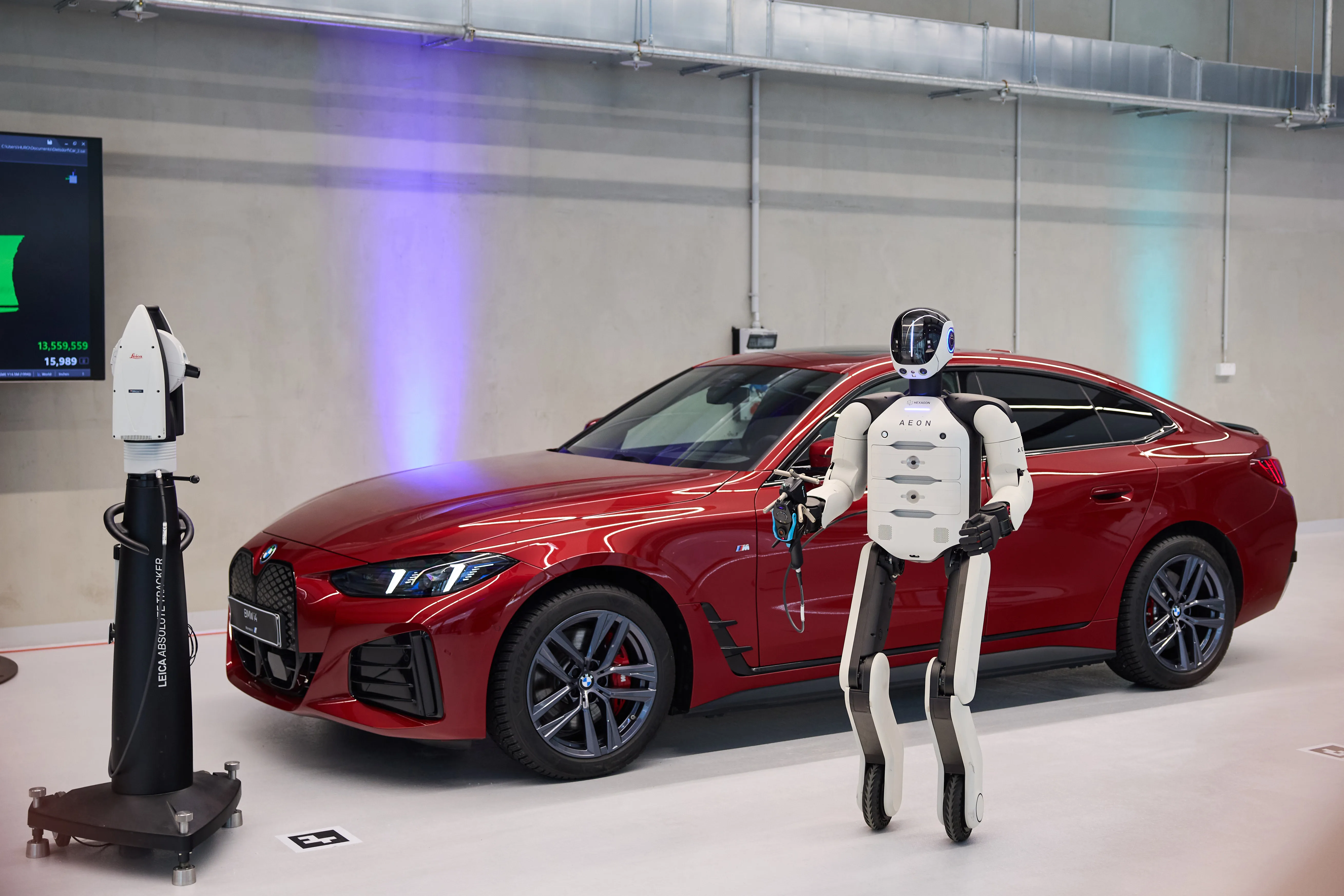 BMW humanoïde robot AEON Hexagon