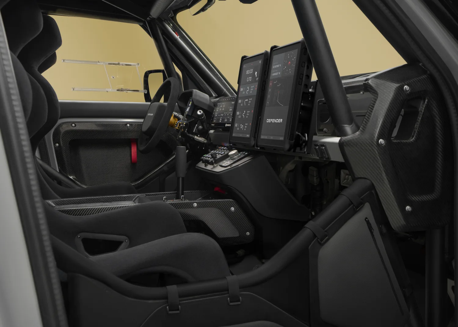 Defender D7X-R zijkant