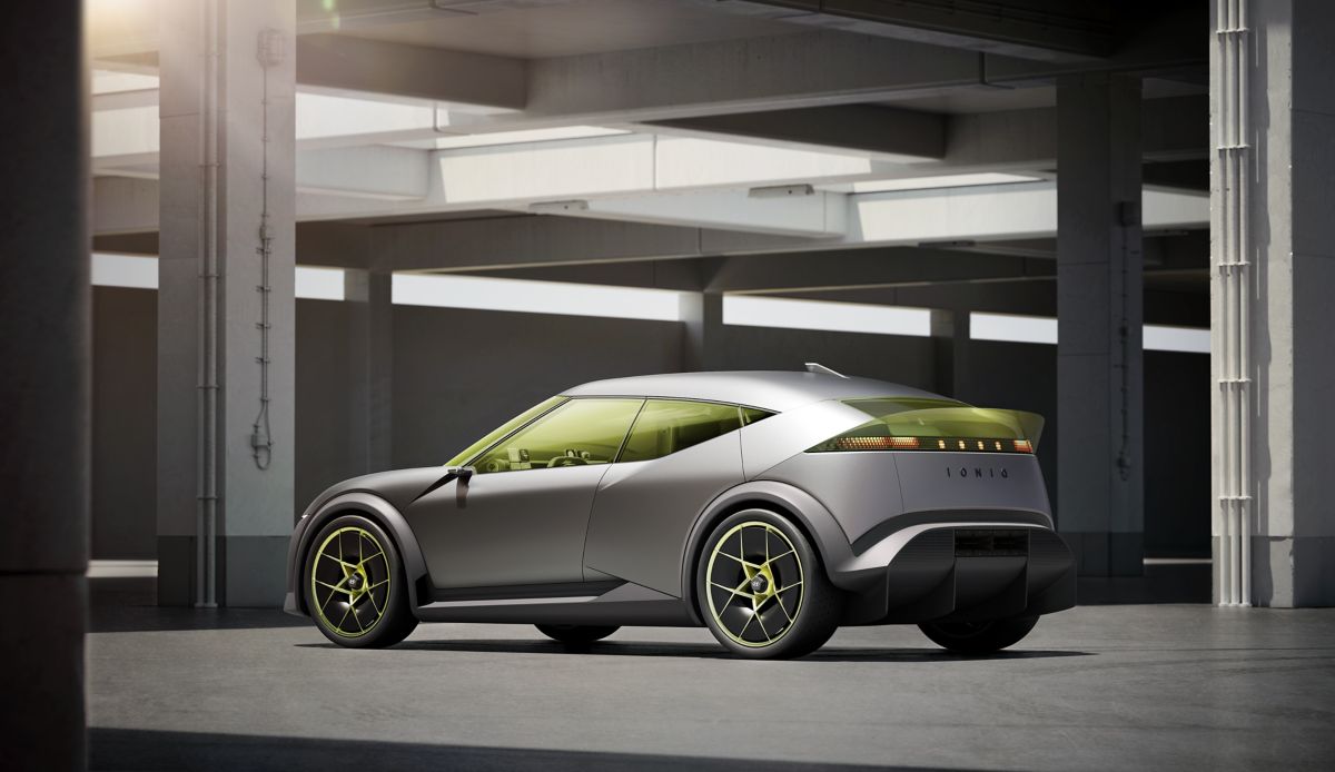 Hyundai Concept THREE IAA Mobility stand