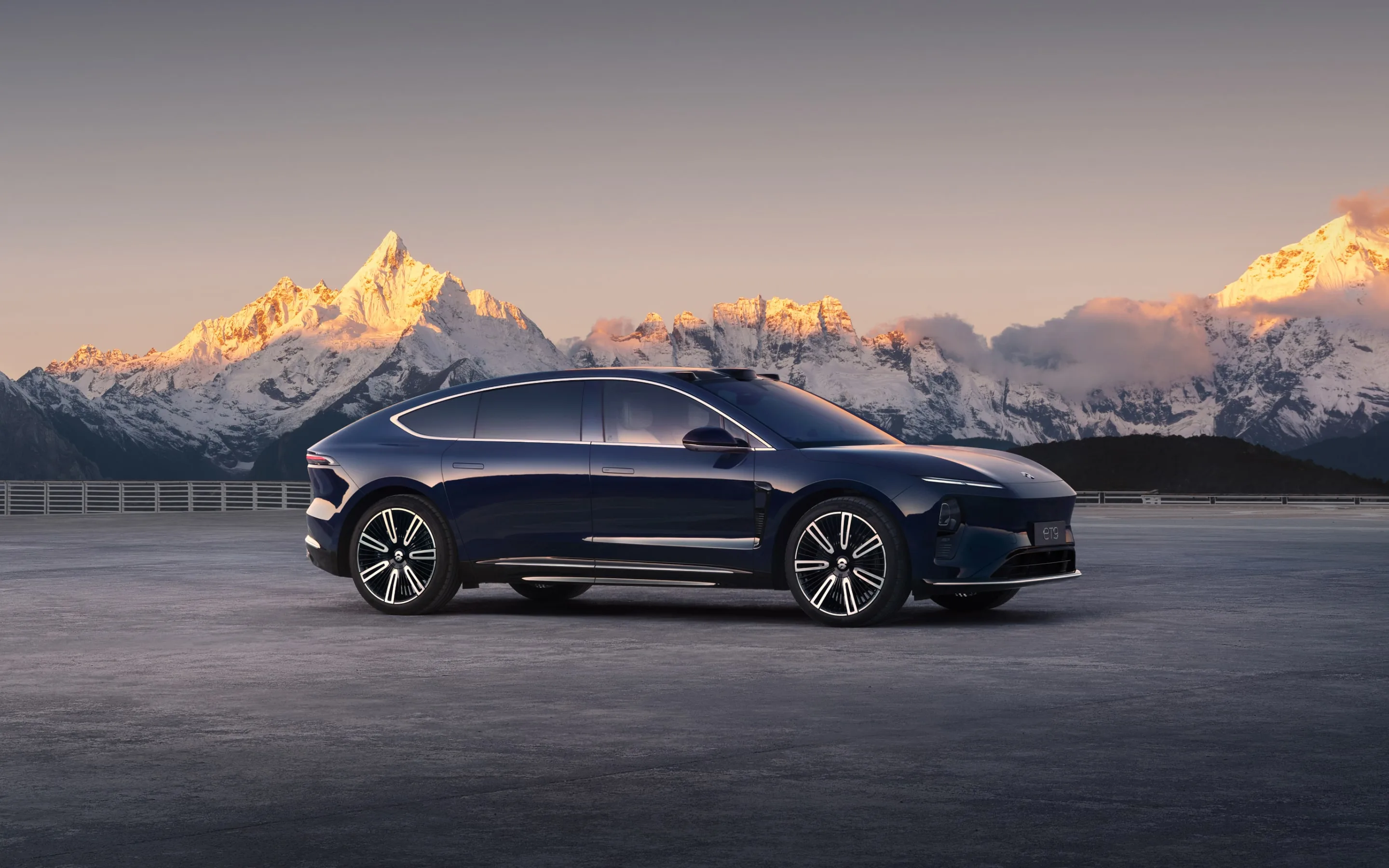 NIO ET9 flagship sedan