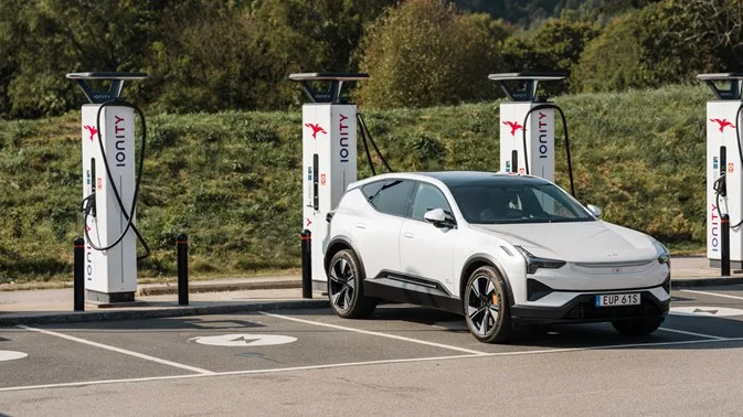 Polestar Charge Plug & Charge